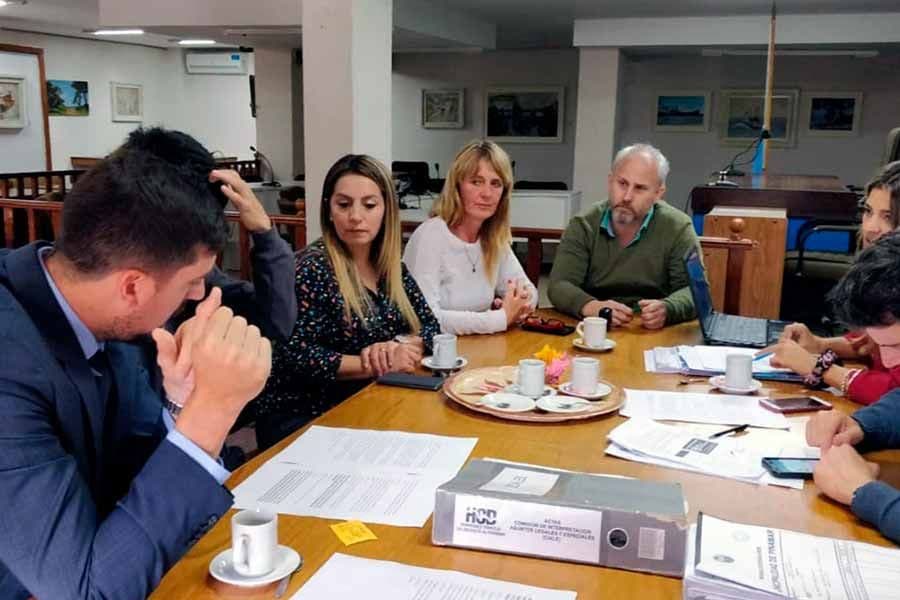 Dibujan una estrategia por el control de la pirotecnia