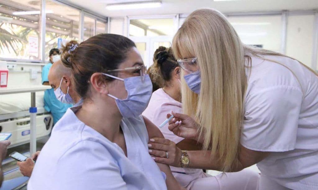 Casi dos millones de inscriptos para vacunarse en la Provincia