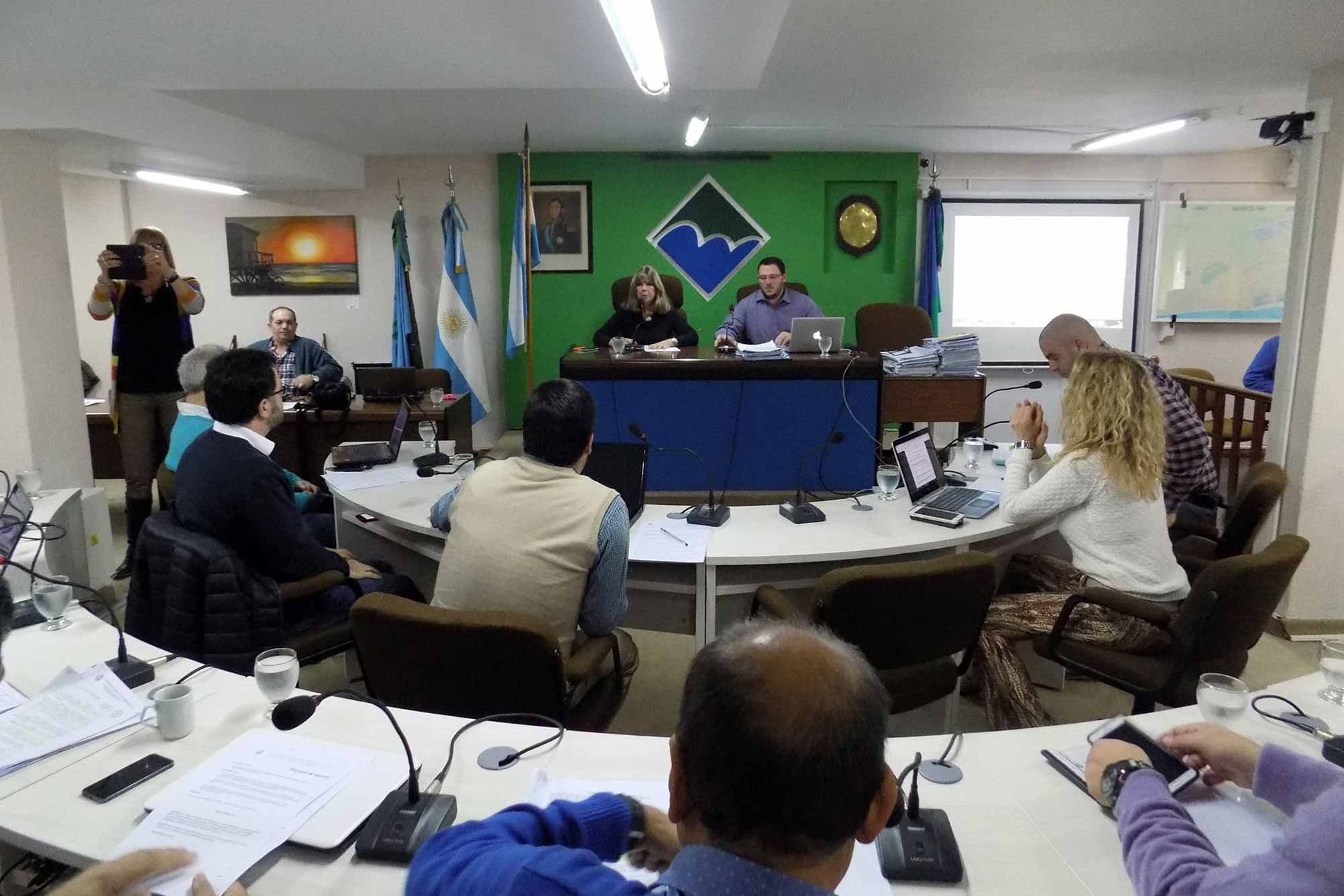 Tres temas esperan definición en el Concejo