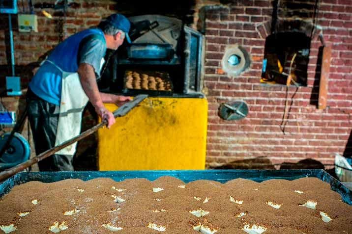 La Fiesta de la Torta Negra, una tradición que se convirtió en fiesta