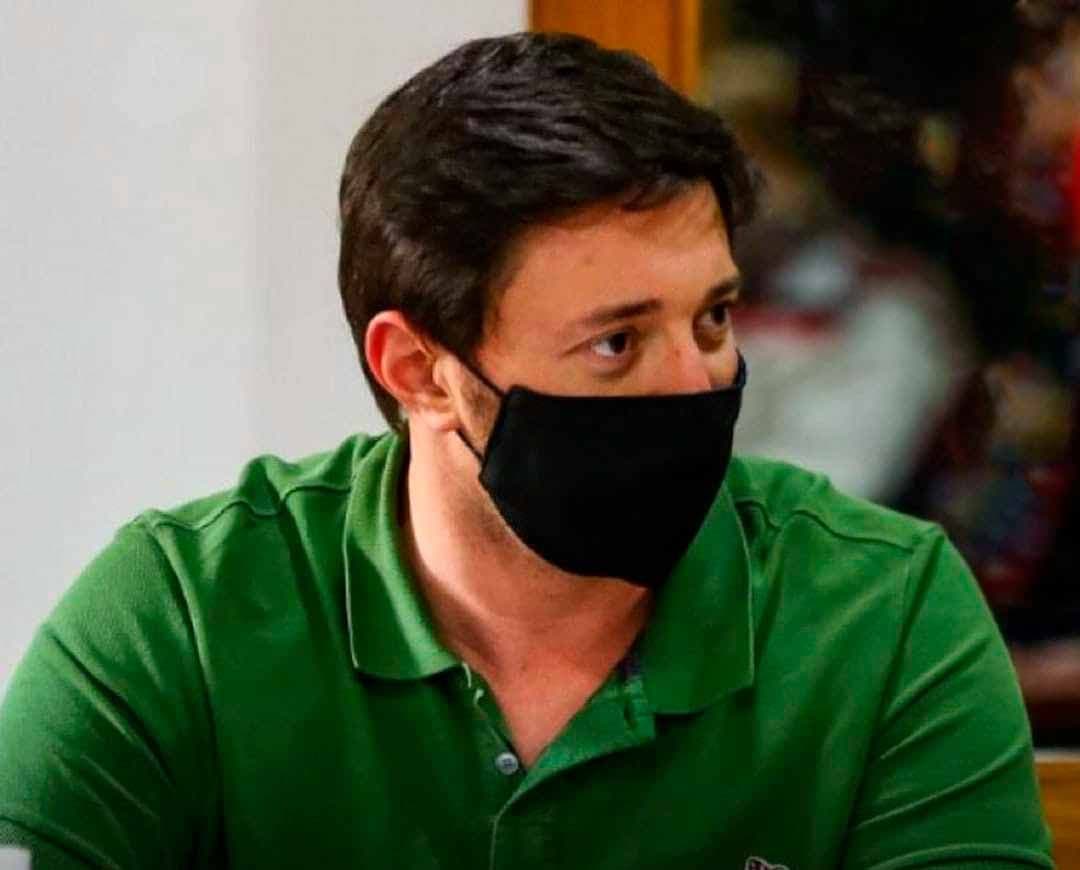 Le realizan un hisopado al intendente de Pinamar y su esposa