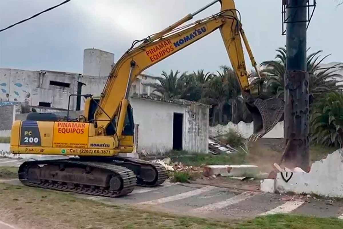 Demolieron la mítica discoteca Ku de Pinamar