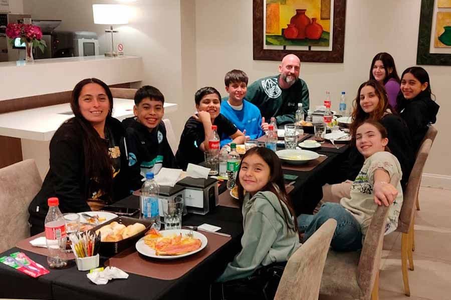 Grandes performances de nadadores pinamarenses