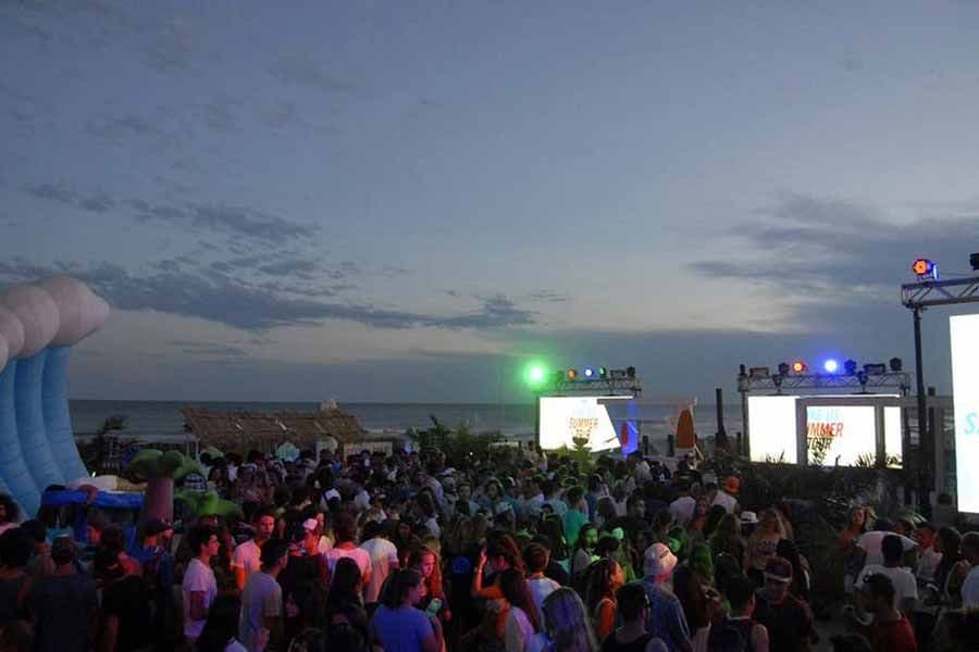 Piden renovar la habilitación a boliches en el frente marítimo
