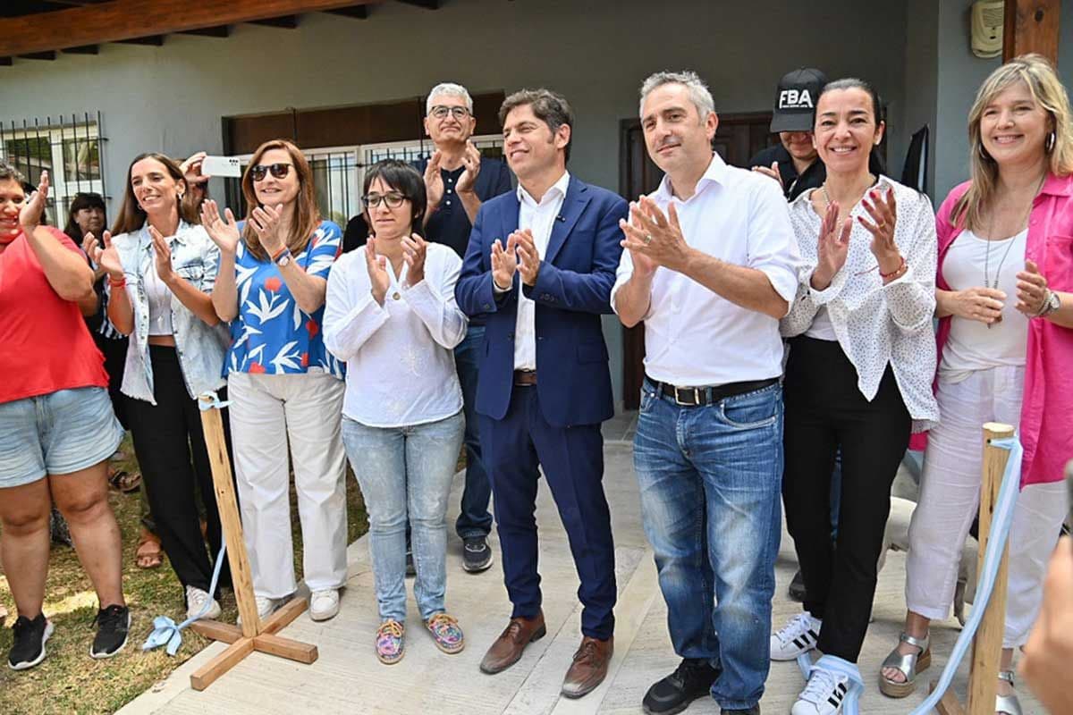 Kicillof y Larroque inauguraron una casa de abrigo en Villa Gesell