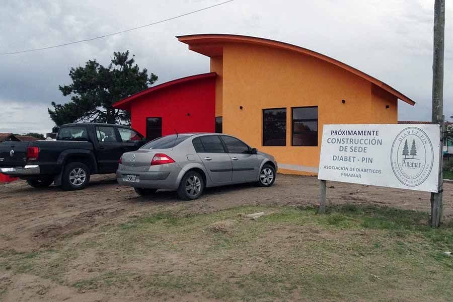 Efemérides y estreno de nuevo local